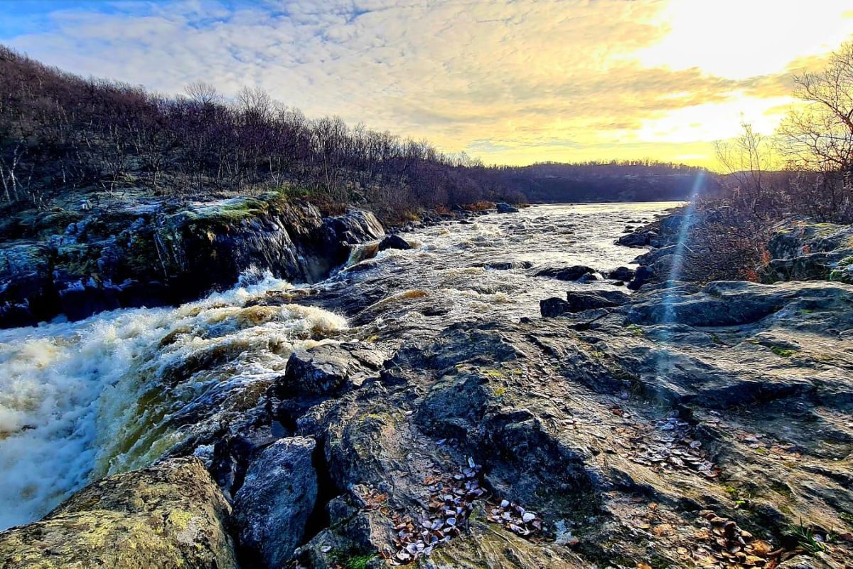 Водопады Западного берега