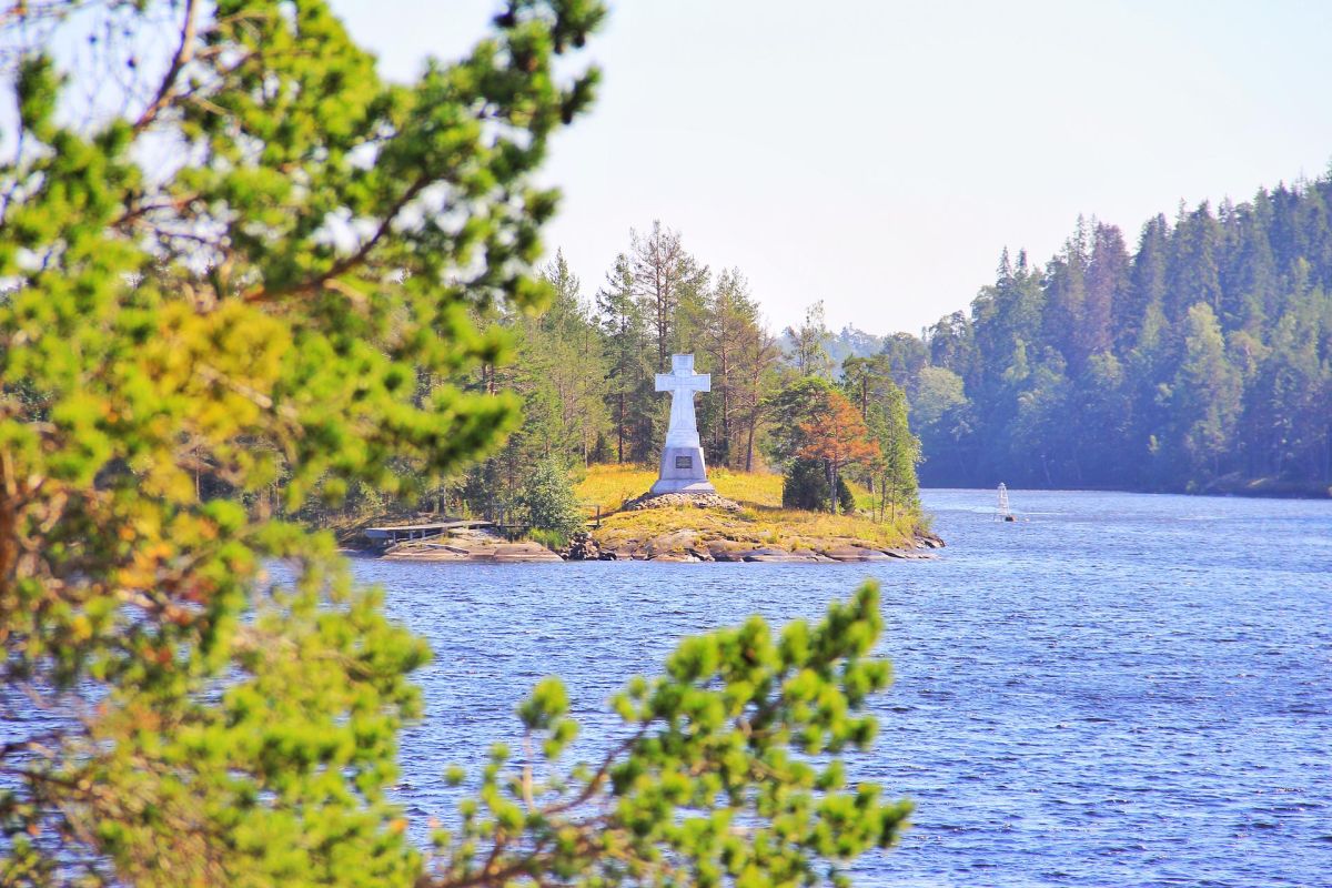 Священный Валаам – «Остров души» и Ладожские шхеры – экскурсия