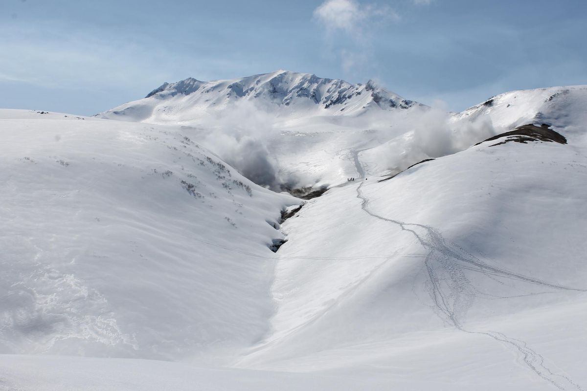 Дачные источники (Камчатка, экскурсия на вездеходе)