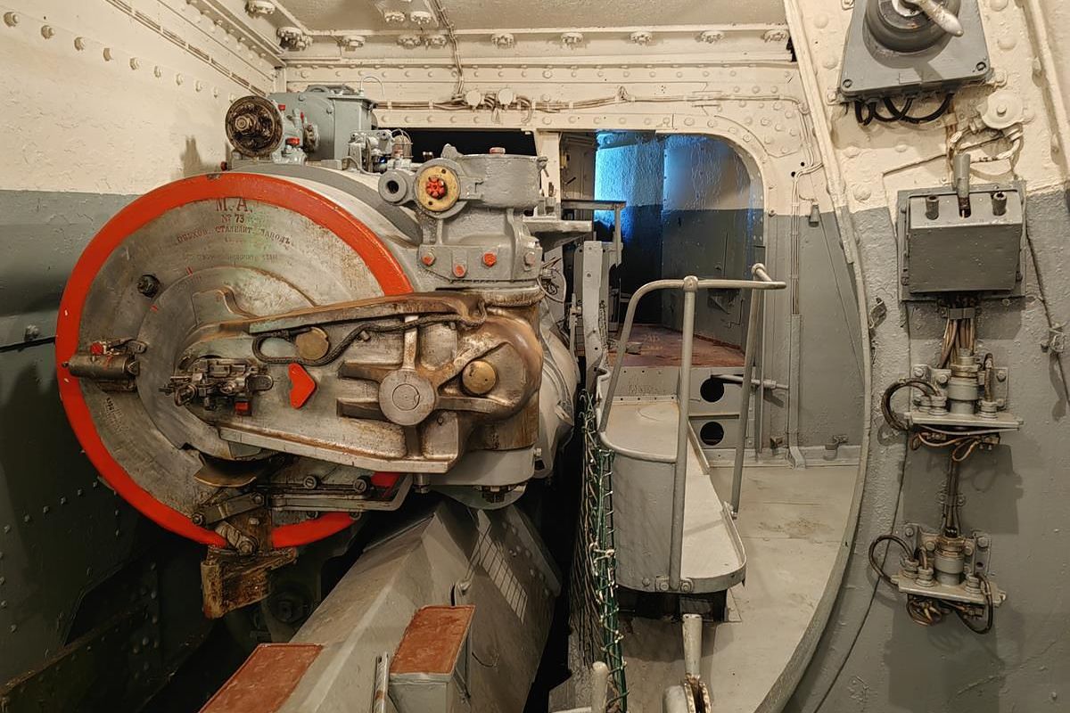 Остров Русский + «Ворошиловская батарея»